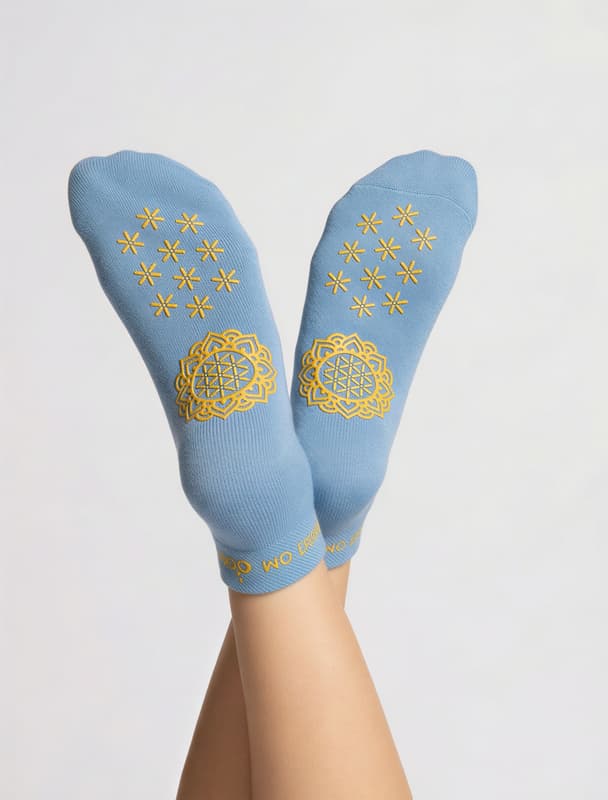 Adhara Strømper - Isblå - Spirit of OM - pr par